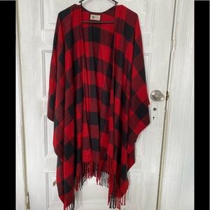 Look by M shawl one size